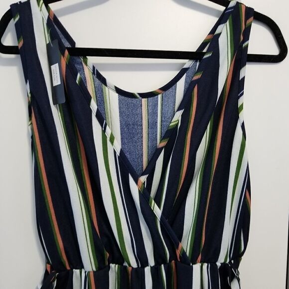C-mode striped jumpsuit  - Picture 2 of 6
